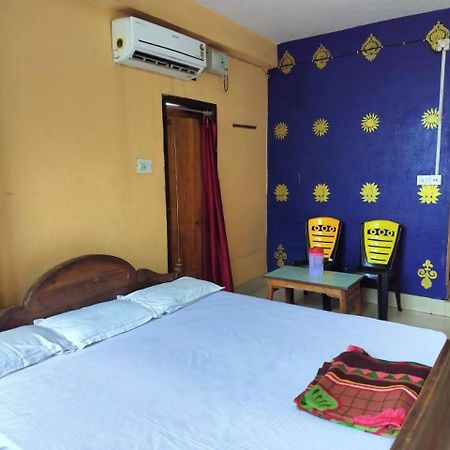 Tripureswari Guest House Пури Екстериор снимка