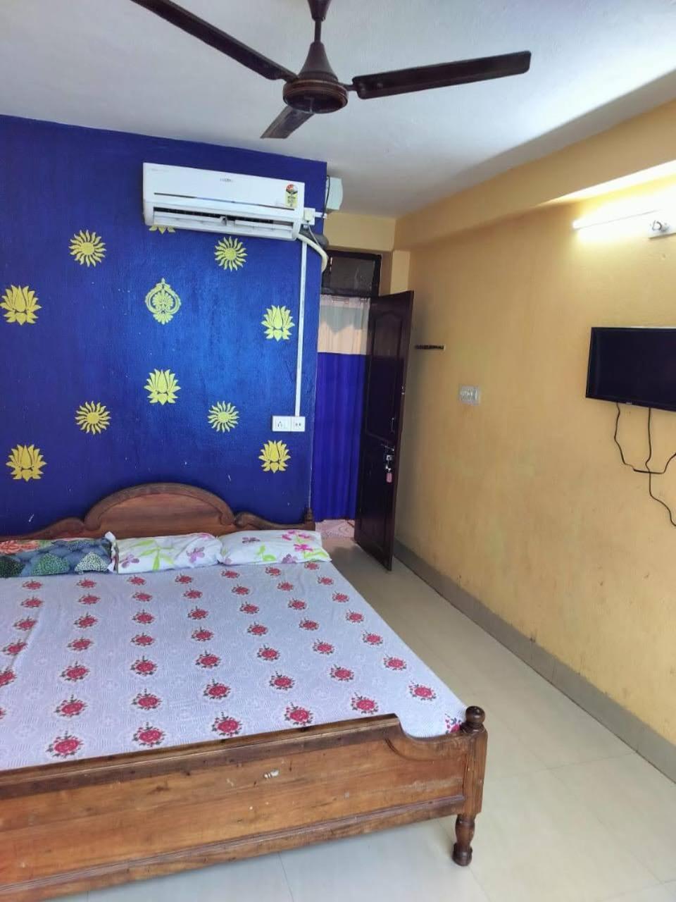 Tripureswari Guest House Пури Екстериор снимка