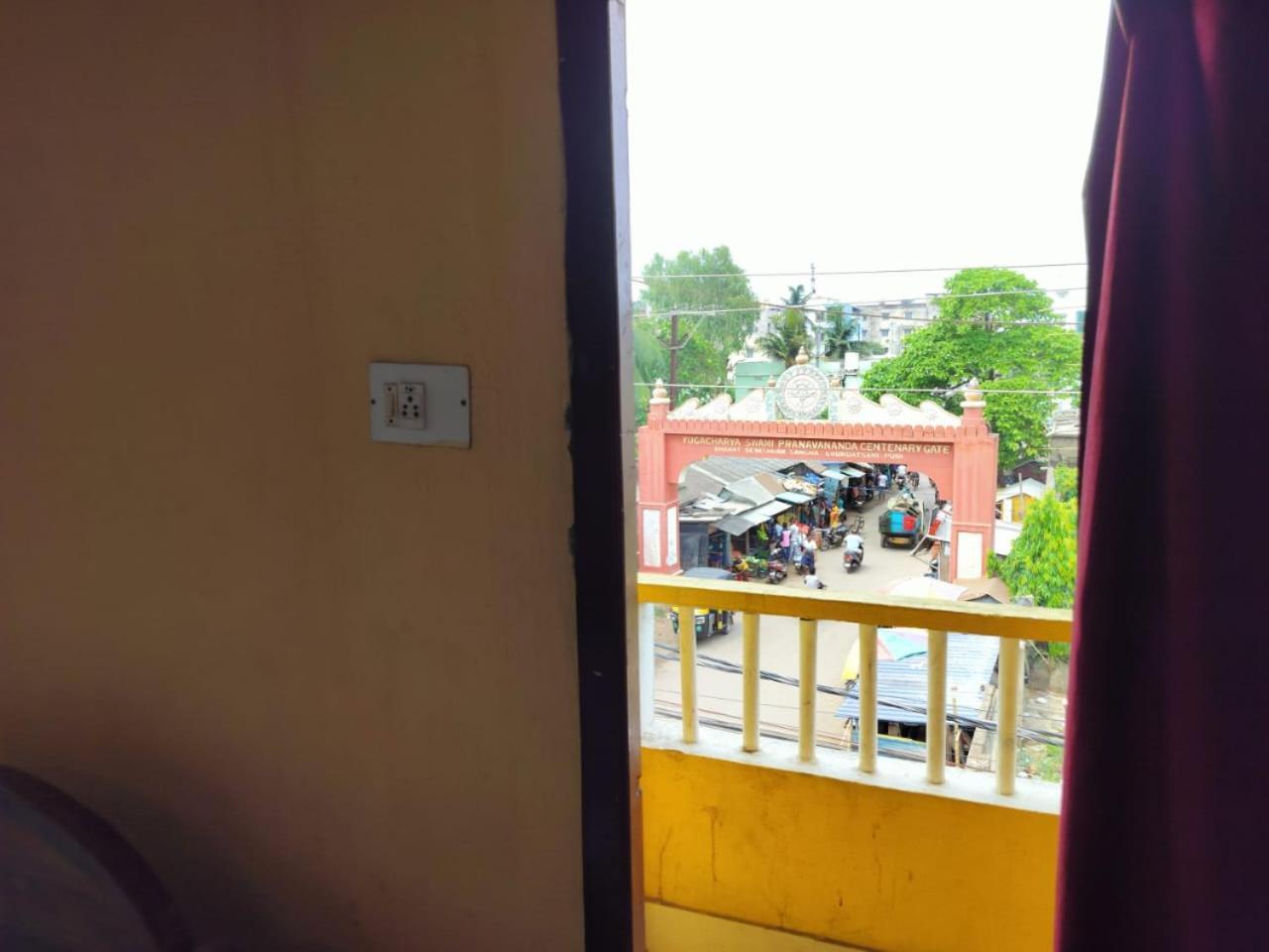 Tripureswari Guest House Пури Екстериор снимка